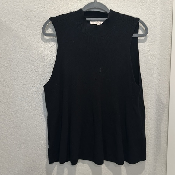 Loft Black Sweater Tank - Stylish, Soft, and Cozy Fall Essential - Picture 1 of 5